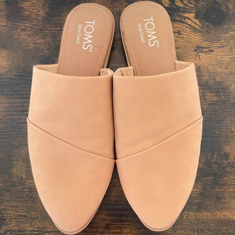 Women's Tom's Suede Natural Beige Flat Mules Size 7